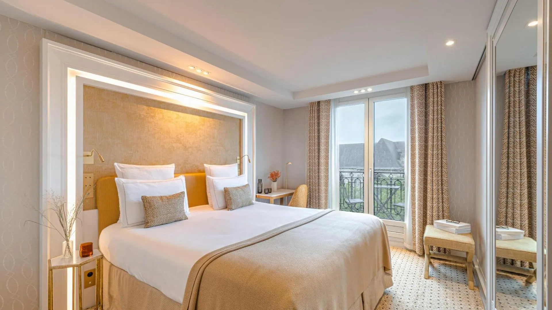 Madison Hotel 4*